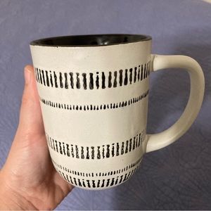 Stoneware Hearth and Hand Joanna Gaines Magnolia Mug